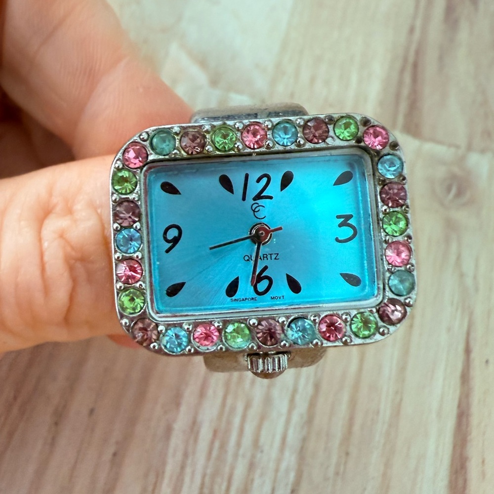 Vintage charming Charlie blue dial multi color crystals ring watch NEW BATTERY